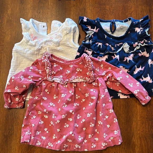 6-9 month bundle of baby girl clothes (18 pieces) - Picture 6 of 9